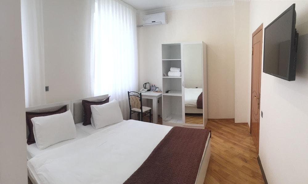 Central Baku Hotel